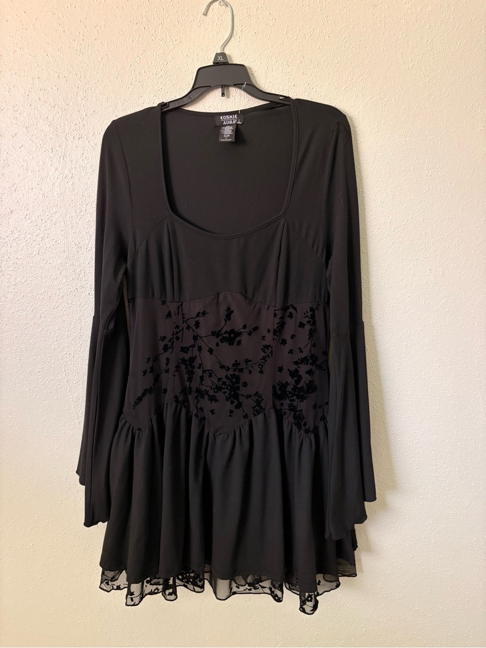 Eileen Fisher Black Long-Sleeve Scoop-Neck Tunic with Floral Burnout Panel
